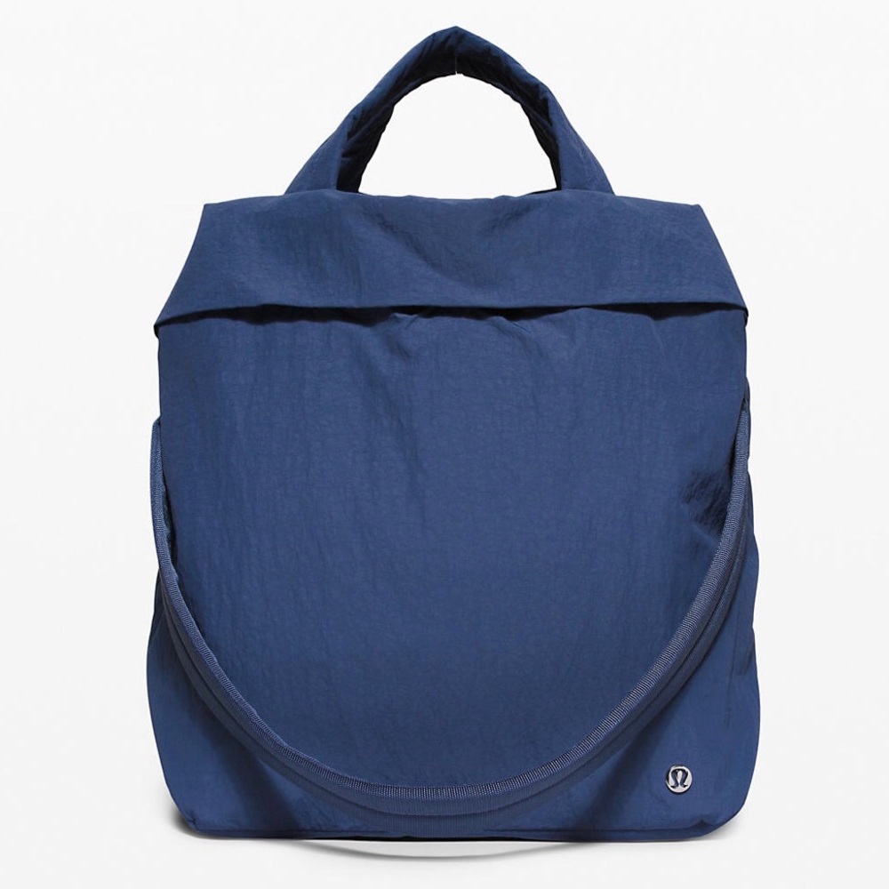Lululemon On My Level Bag 19L